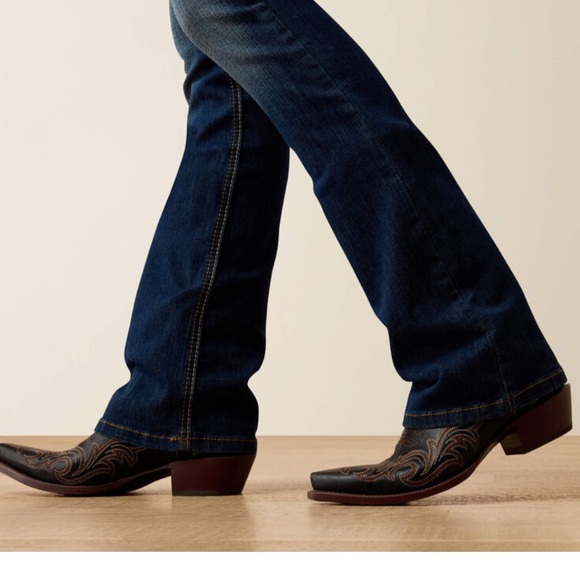 Ariat Perfect Rise Rosa Boot Cut Jeans - Picture 4 of 8